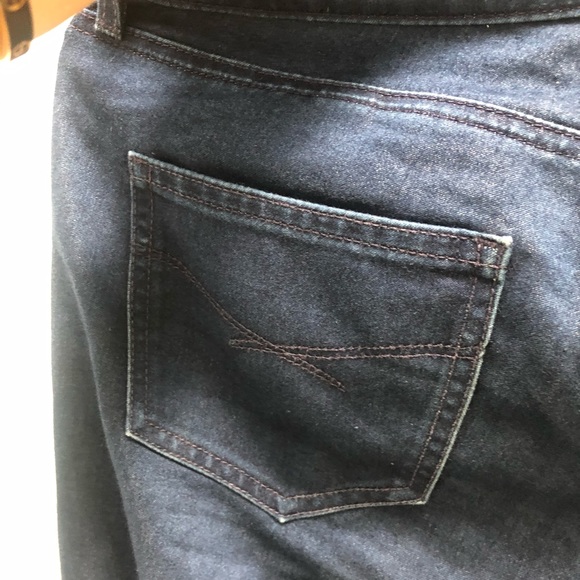 The Gap Dark Blue Stretchy Jeans - Picture 5 of 5